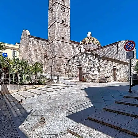 La Casa Del Pittore 4* Olbia